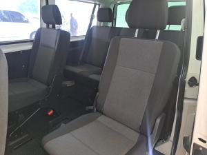 Volkswagen Transporter 2.0BiTDI crew bus SWB 4Motion auto - Image 8