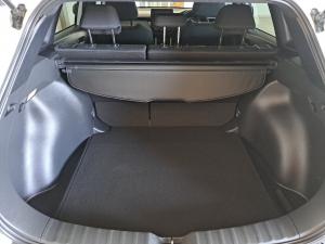 Toyota Corolla Cross 1.8 Xi - Image 9