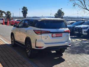 Toyota Fortuner 2.4GD-6 4x4 - Image 10