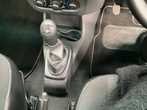 Nissan NP200 1.6i safety pack (aircon) - Image 10