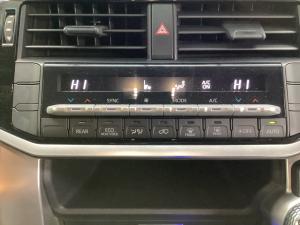 Toyota Land Cruiser Prado 2.8GD VX-L - Image 16