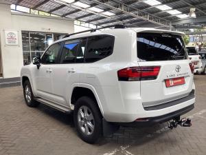 Toyota Land Cruiser Prado 2.8GD VX-L - Image 24