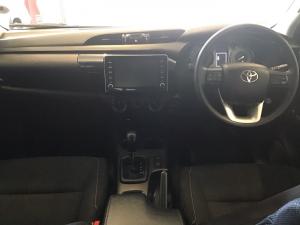 Toyota Hilux 2.4 GD-6 Raider X 4X4 automaticD/C - Image 6