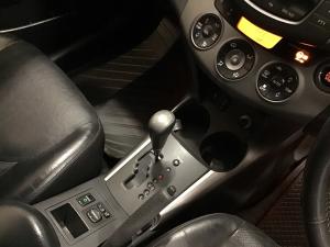 Toyota RAV4 2.0 VX auto - Image 12