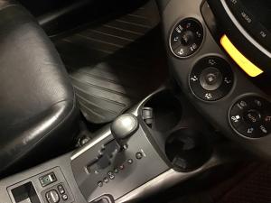 Toyota RAV4 2.0 VX auto - Image 13