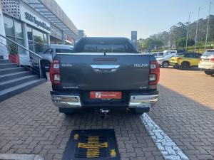 Toyota Hilux 2.8GD-6 48V double cab 4x4 Raider - Image 5