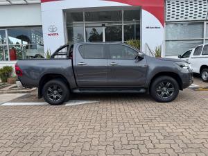 Toyota Hilux 2.8GD-6 48V double cab 4x4 Raider - Image 3