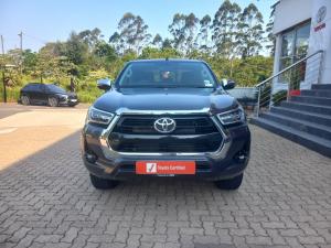 Toyota Hilux 2.8GD-6 48V double cab 4x4 Raider - Image 4
