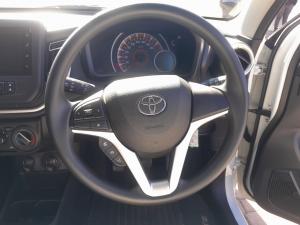 Toyota Vitz 1.0 XR manual - Image 8