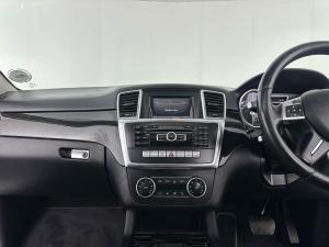 Mercedes-Benz ML 350 Bluetec - Image 14