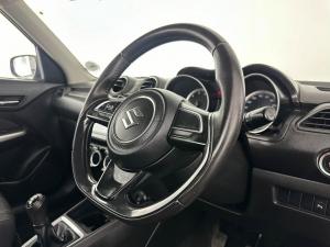 Suzuki Swift 1.2 GLX - Image 17