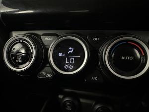 Suzuki Swift 1.2 GLX - Image 9