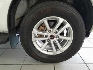 Isuzu D-MAX 1.9 Ddi LS 4X4 automatic D/C - Image 10