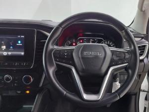 Isuzu mu-X 3.0TD LS - Image 14