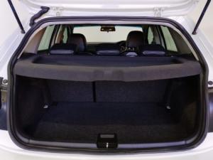 Volkswagen Polo hatch 1.0TSI Comfortline - Image 6