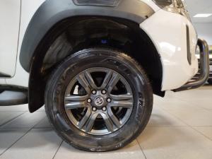 Toyota Hilux 2.4GD-6 double cab Raider manual - Image 10