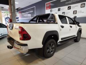 Toyota Hilux 2.4GD-6 double cab Raider manual - Image 11