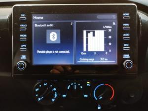 Toyota Hilux 2.4GD-6 double cab Raider manual - Image 14
