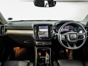 Volvo XC40 B3 Ultimate Dark - Image 15