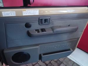 Toyota Land Cruiser 79 4.5D-4D V8 single cab LX - Image 20
