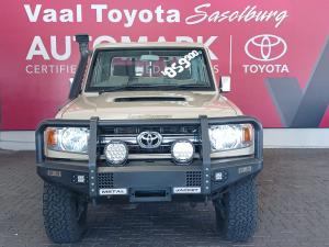 Toyota Land Cruiser 79 4.5D-4D V8 single cab LX - Image 2