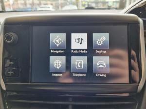 Peugeot 208 5-door 1.6 Active auto - Image 10
