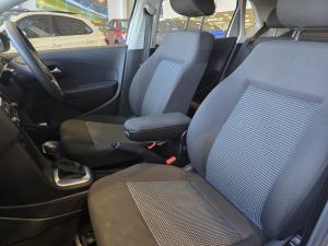 Volkswagen Polo Vivo hatch 1.6 Comfortline auto - Image 11