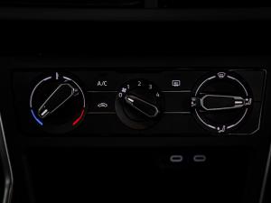 Volkswagen Polo hatch 1.0TSI Life manual - Image 20