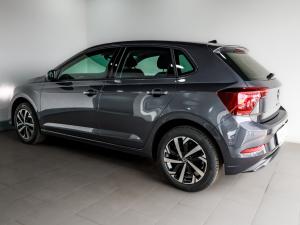 Volkswagen Polo hatch 1.0TSI Life manual - Image 8