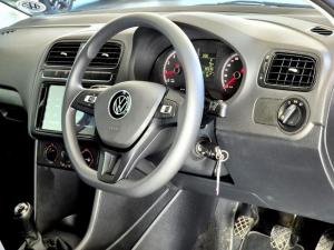 Volkswagen Polo Vivo hatch 1.4 Life - Image 12