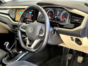 Volkswagen Polo sedan 1.6 Life manual - Image 10