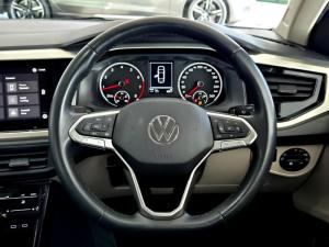 Volkswagen Polo sedan 1.6 Life manual - Image 9