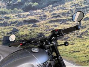 Triumph Bonneville T120 Black - Image 10