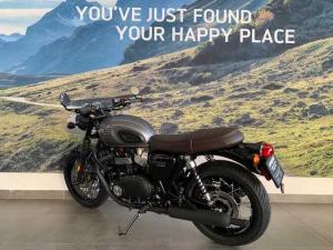 Triumph Bonneville T120 Black - Image 4