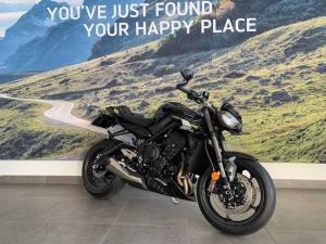 Triumph Street Triple 765 - Image 2