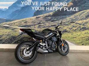 Triumph Street Triple 765 - Image 3