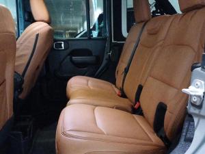 Jeep Wrangler Unlimited 3.6 Sport - Image 13