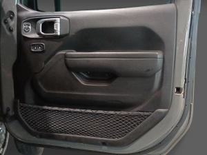 Jeep Wrangler Unlimited 3.6 Sport - Image 15