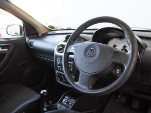 Chevrolet Corsa Utility 1.7DTi Sport - Image 14