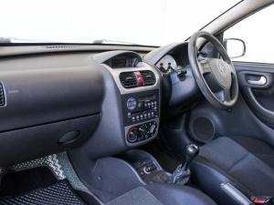 Chevrolet Corsa Utility 1.7DTi Sport - Image 16