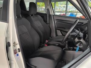 Suzuki Swift 1.2 GL manual - Image 9