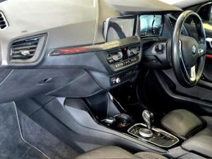 BMW 1 Series 118i - Image 12