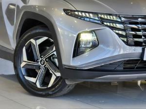 Hyundai Tucson 2.0D Elite - Image 8