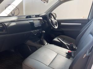 Toyota Hilux 2.4GD single cab S - Image 7
