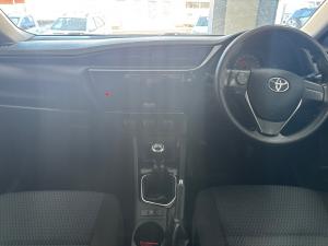 Toyota Corolla Quest 1.8 Plus manual - Image 6