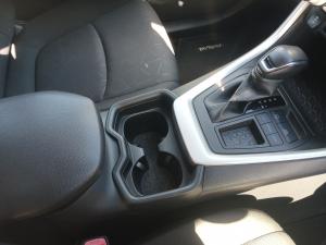 Toyota RAV4 2.0 GX auto - Image 12