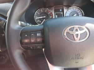 Toyota Hilux 2.4GD-6 double cab Raider auto - Image 9