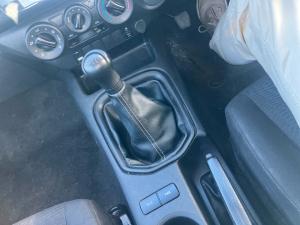 Toyota Hilux 2.4GD-6 single cab Raider manual - Image 15