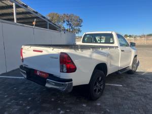 Toyota Hilux 2.4GD-6 single cab Raider manual - Image 2