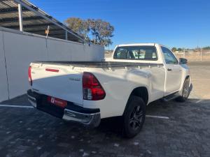 Toyota Hilux 2.4GD-6 single cab Raider manual - Image 3